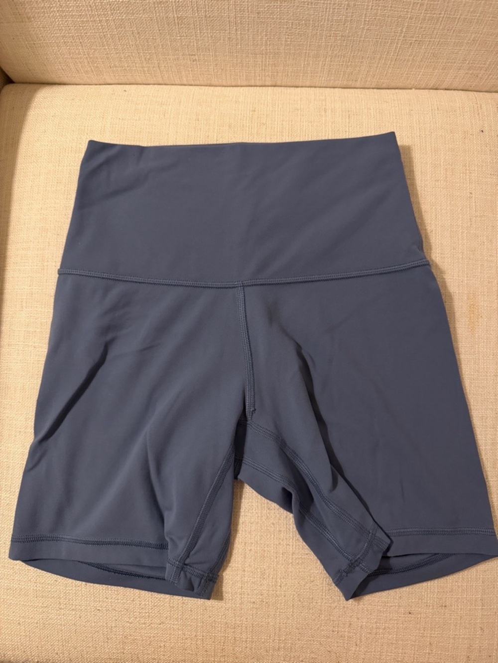 Lululemon Align 6” Shorts. Size 4. Washed Denim Blue.
